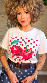 Camiseta Cherry Tachuelas