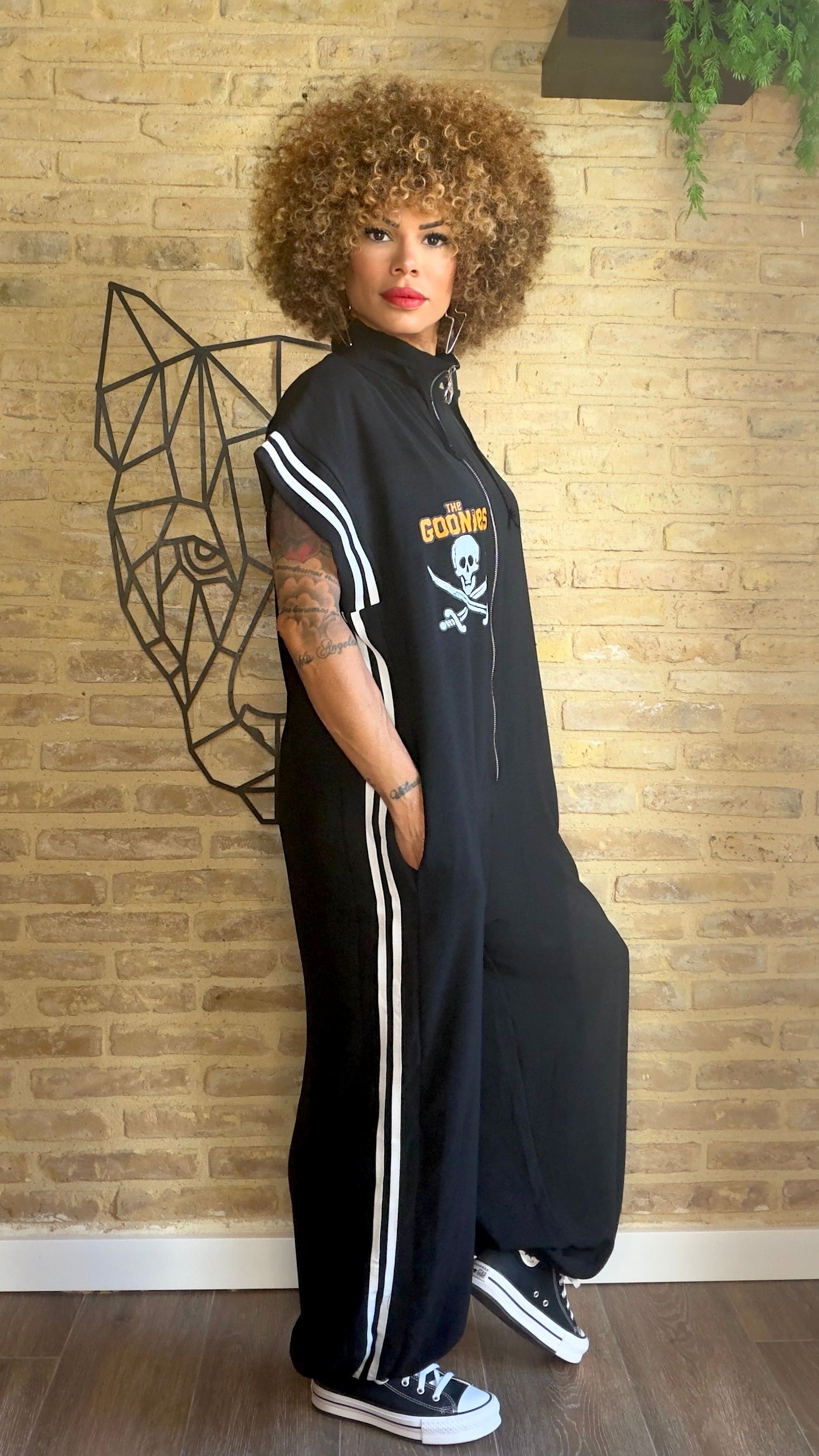 Mono Goonies Negro - Exclusivo LOOFRO