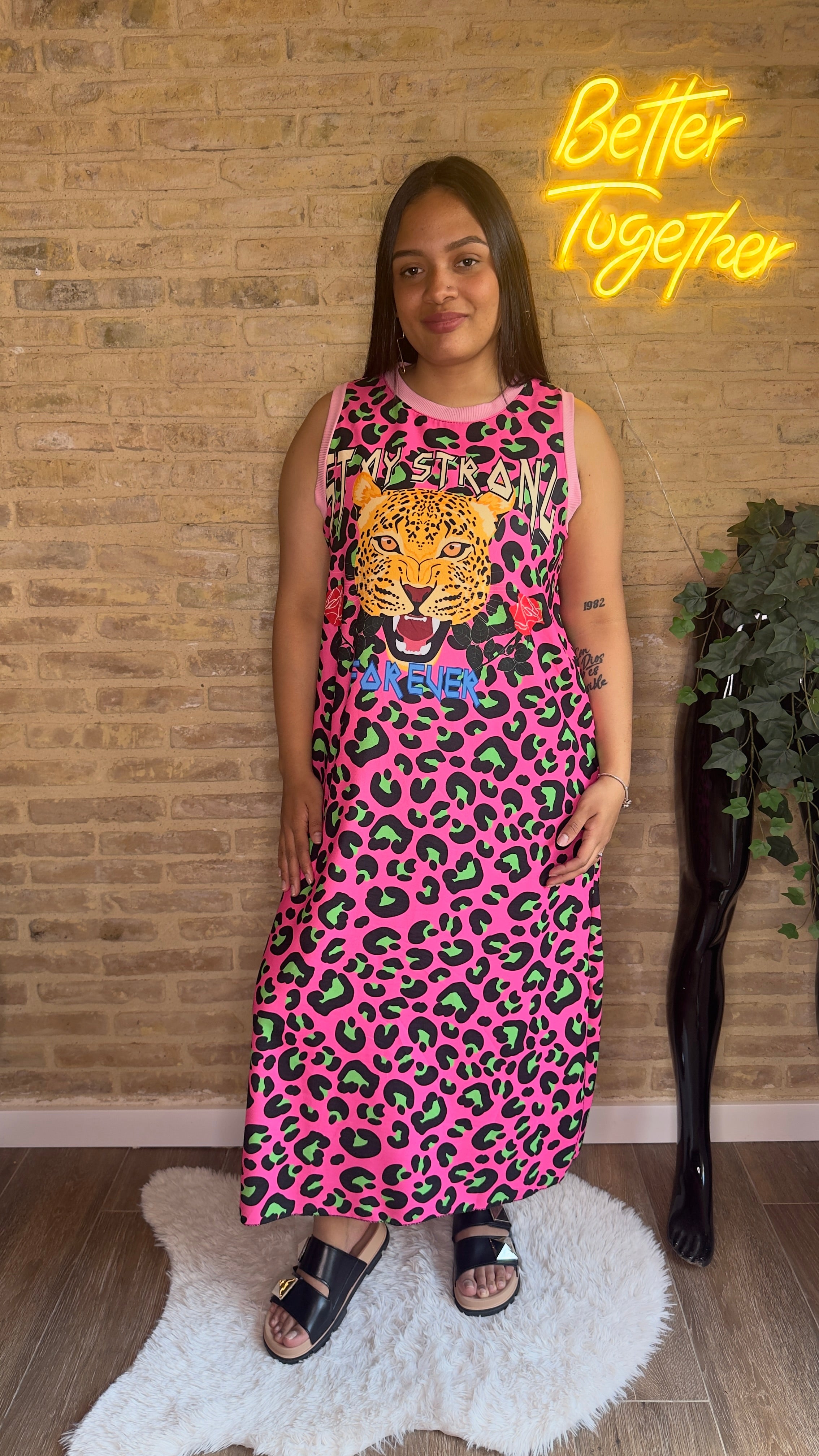 Vestido Tigre Fucsia
