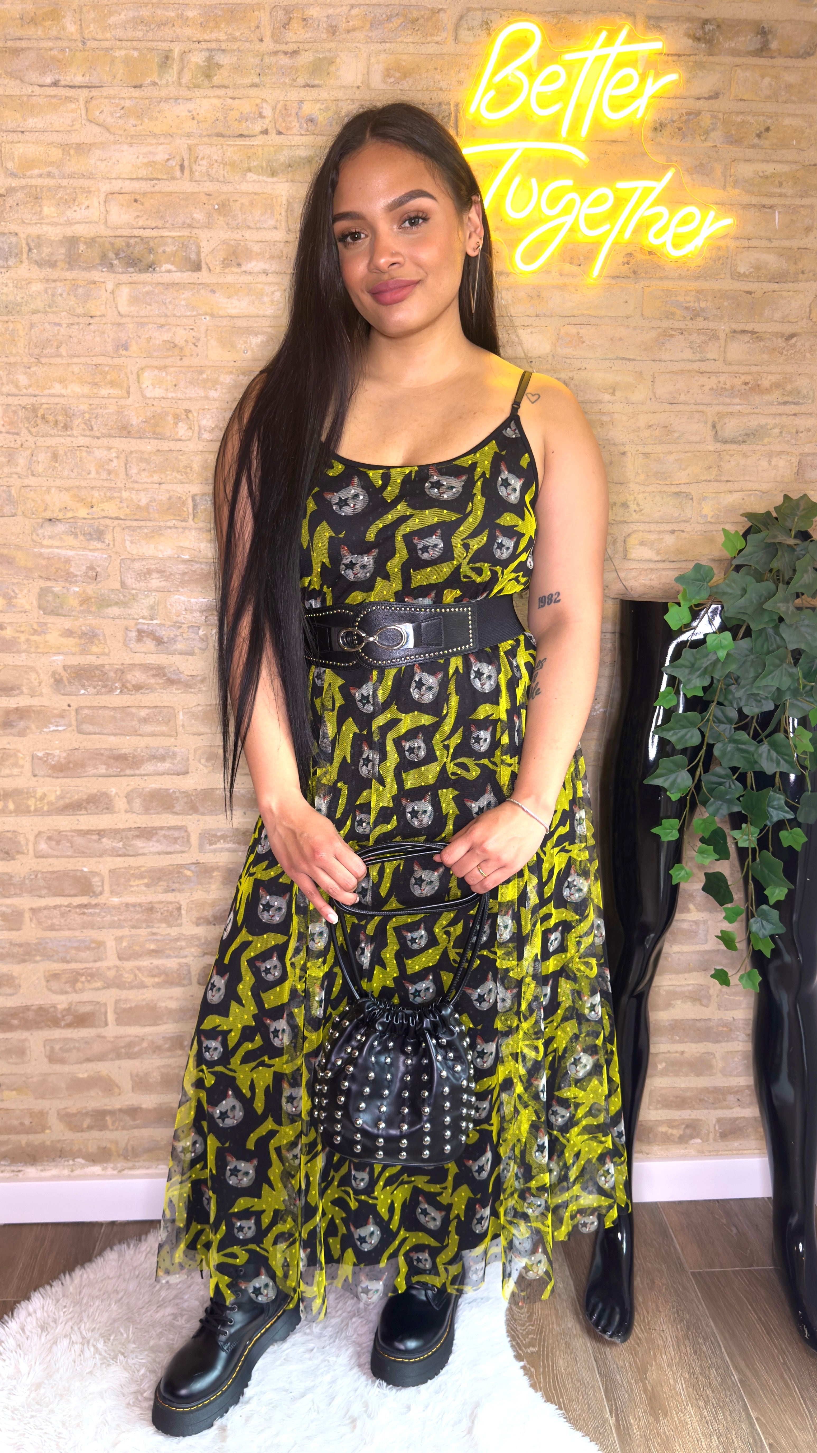 Vestido Plumeti Gatos Rock - Exclusivos LOOFRO