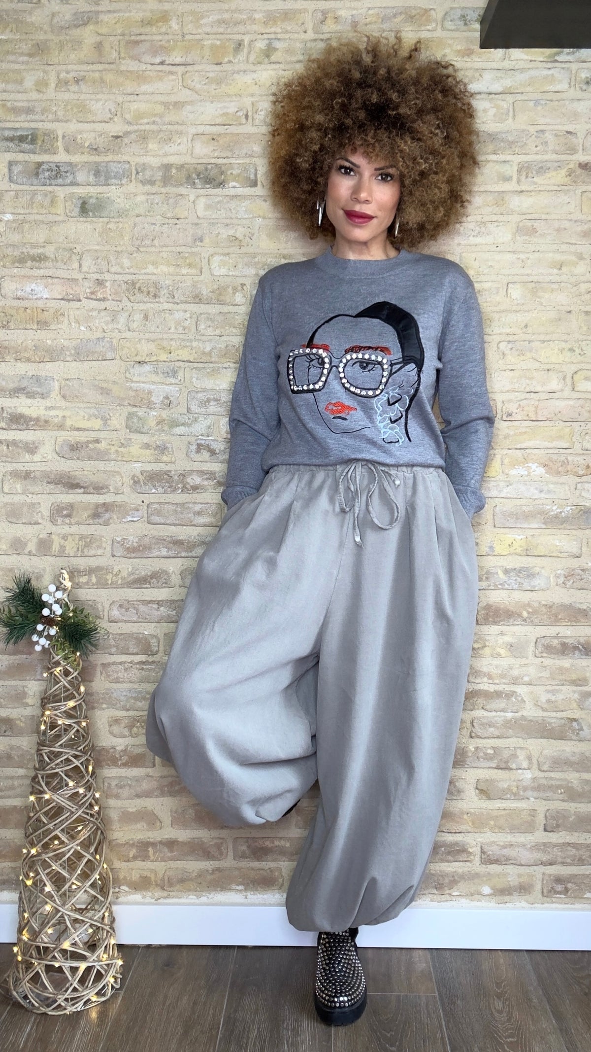 Pantalón Bombacho Micro Pana Gris