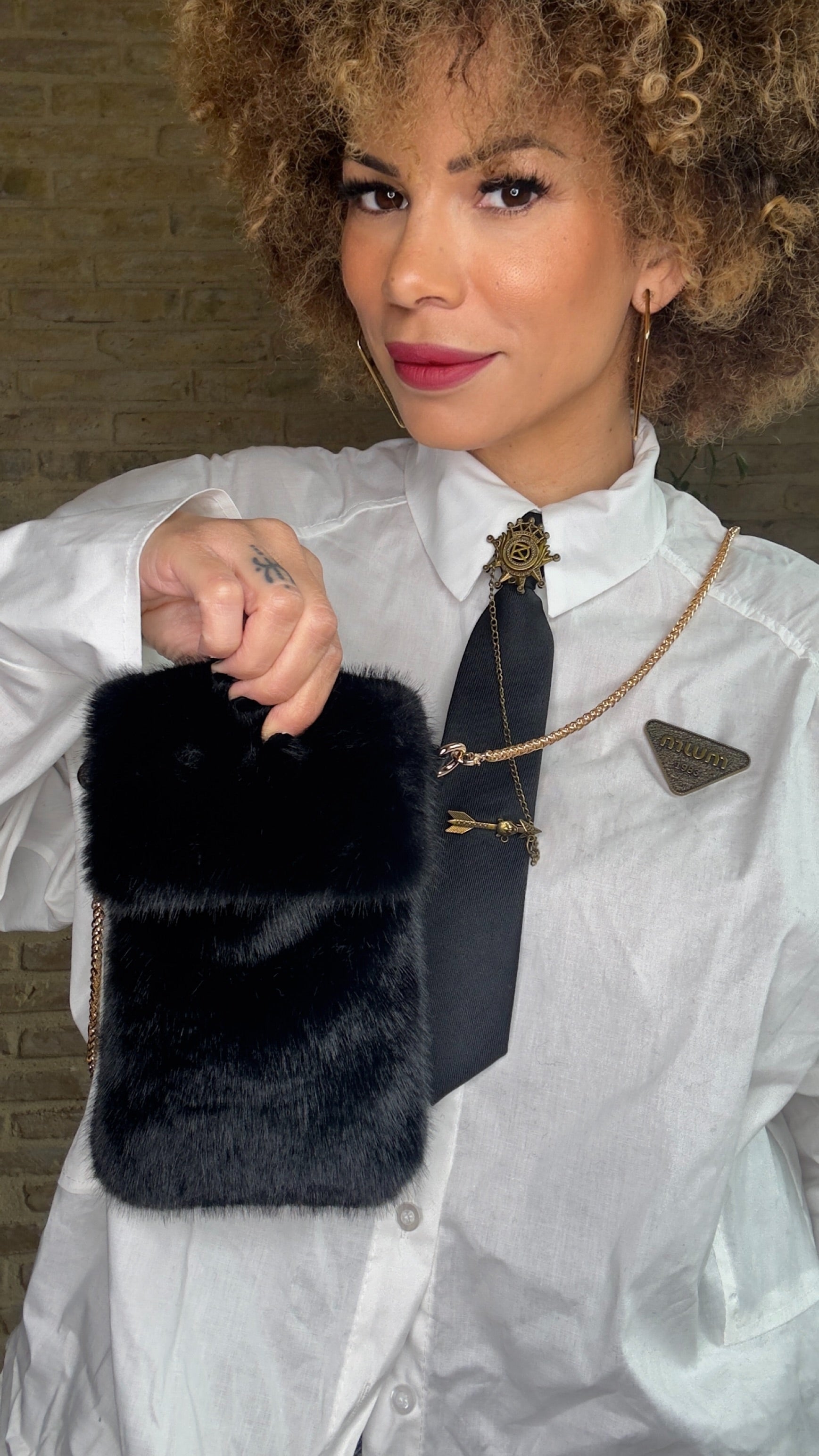 Bolsito Peluche Negro