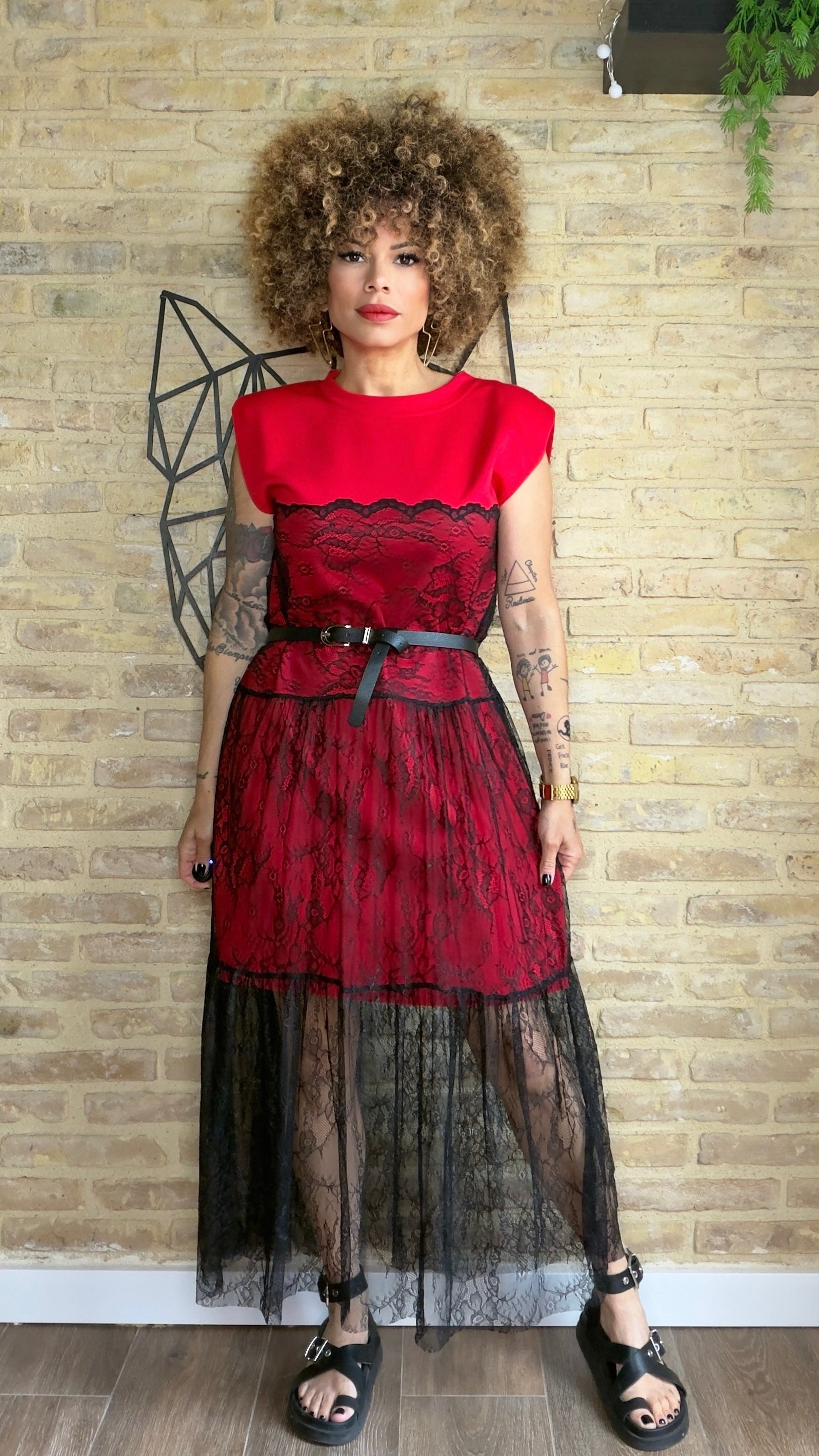Vestido Hombreras Puntilla
