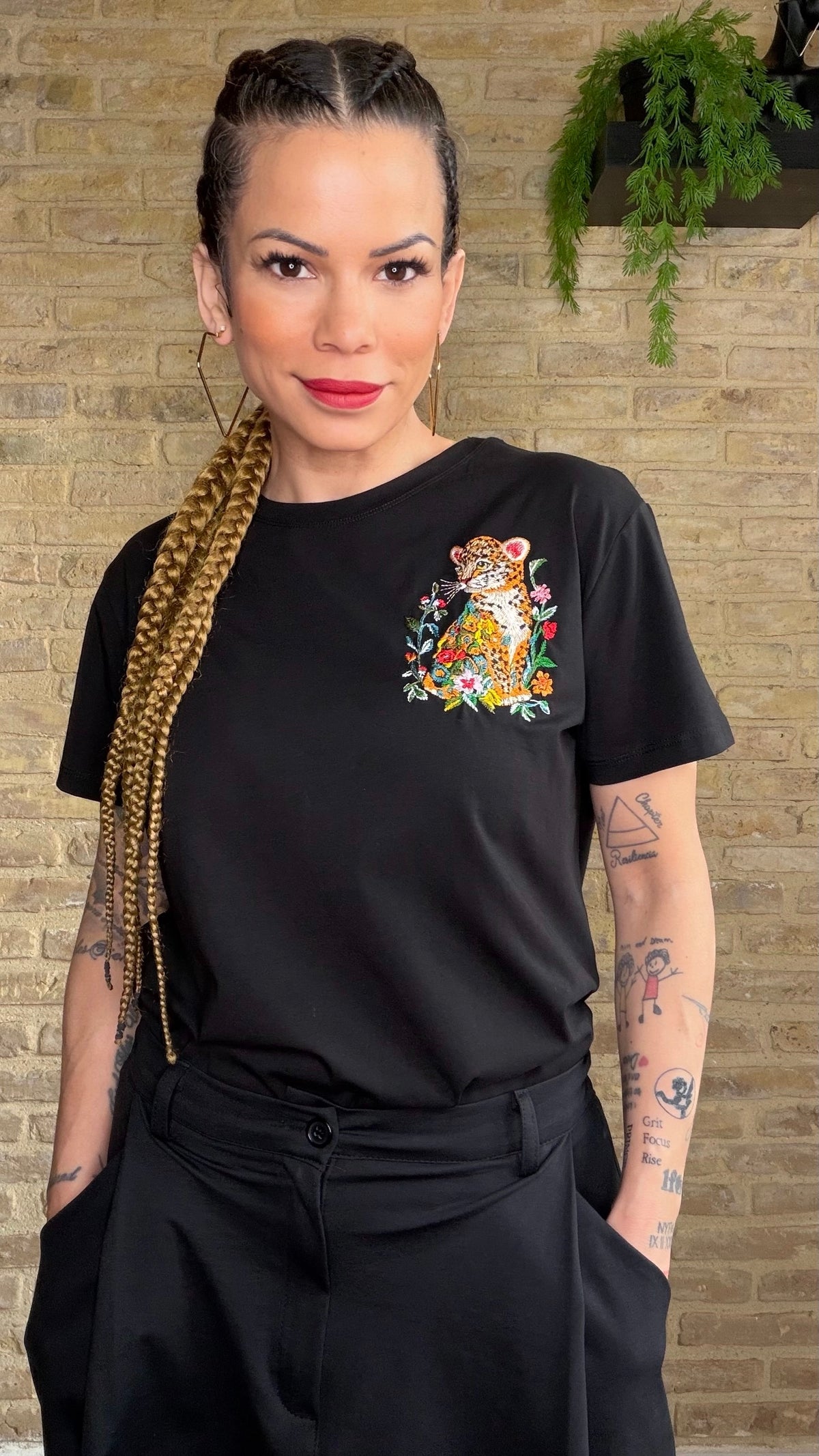 Camiseta Tigre Bordado