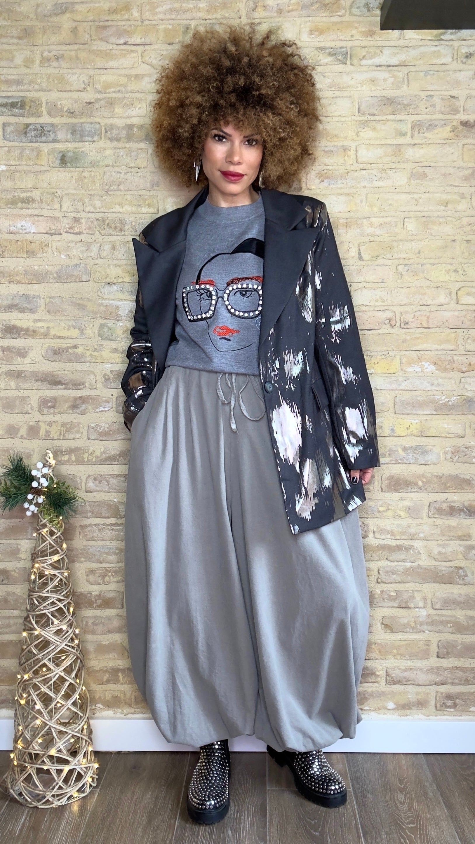 Pantalón Bombacho Micro Pana Gris