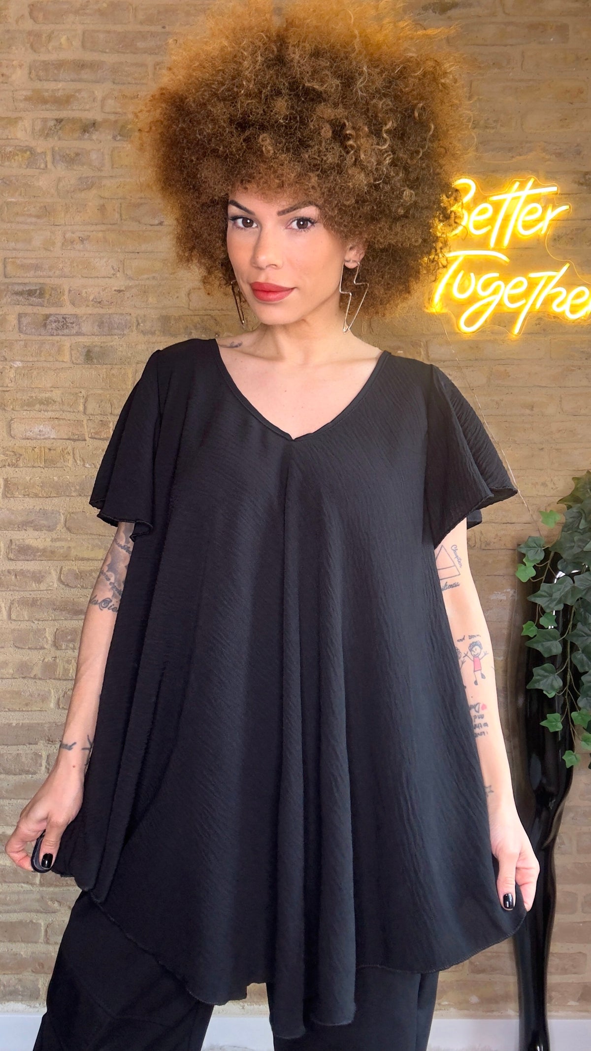 Camisola Negra Básica