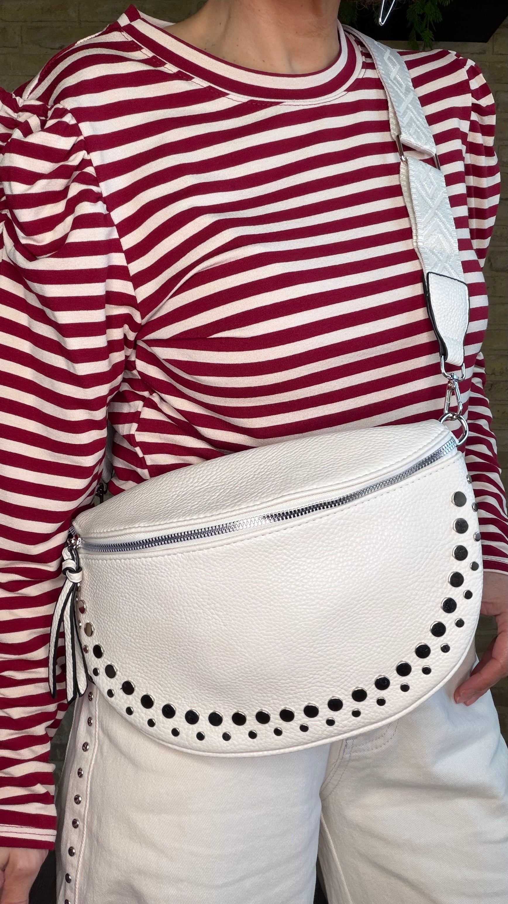 Riñonera Tachuela Blanco Roto