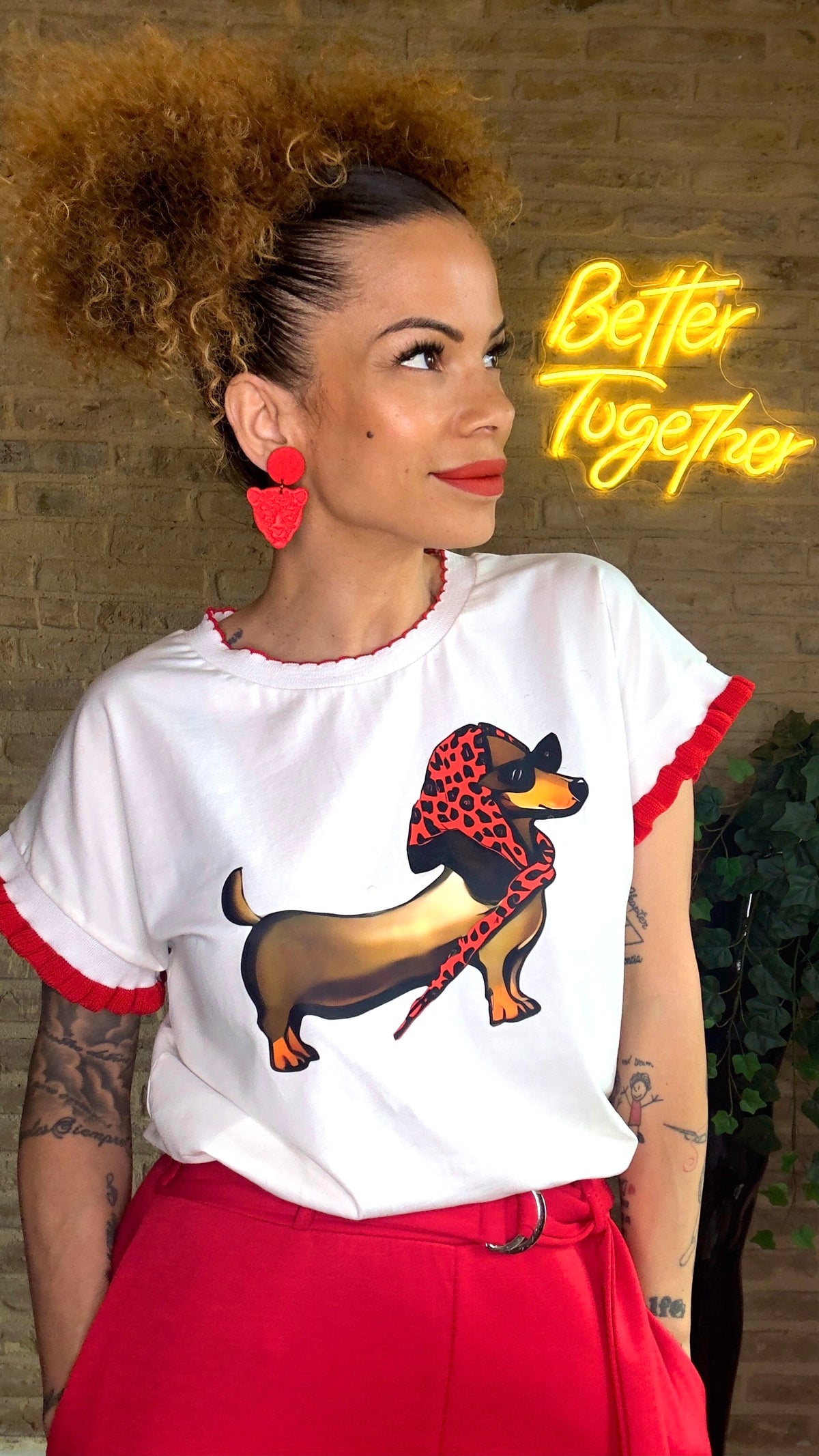 Camiseta Perro Salchicha Roja