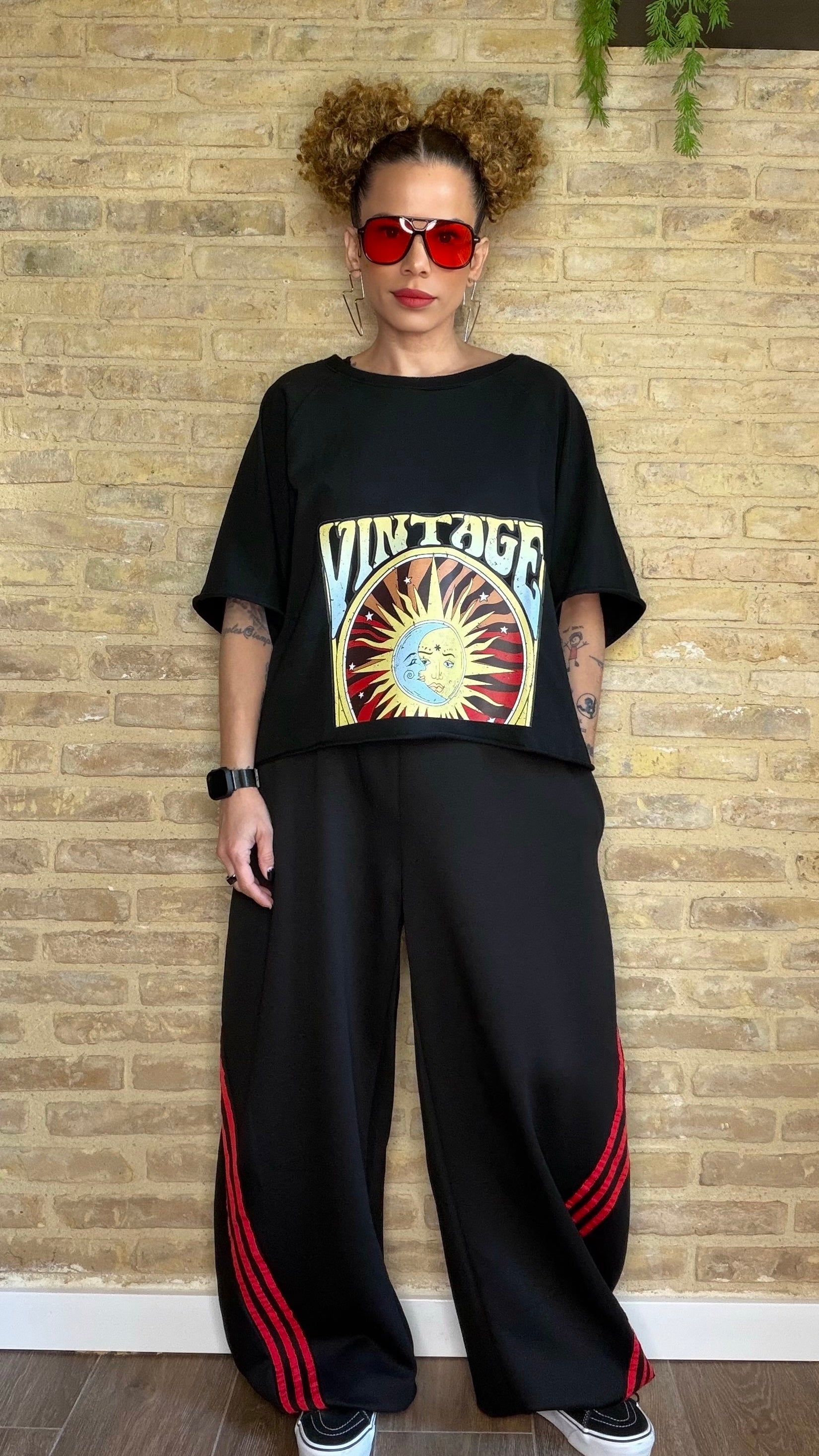 Pantalón Raya Roja Negros