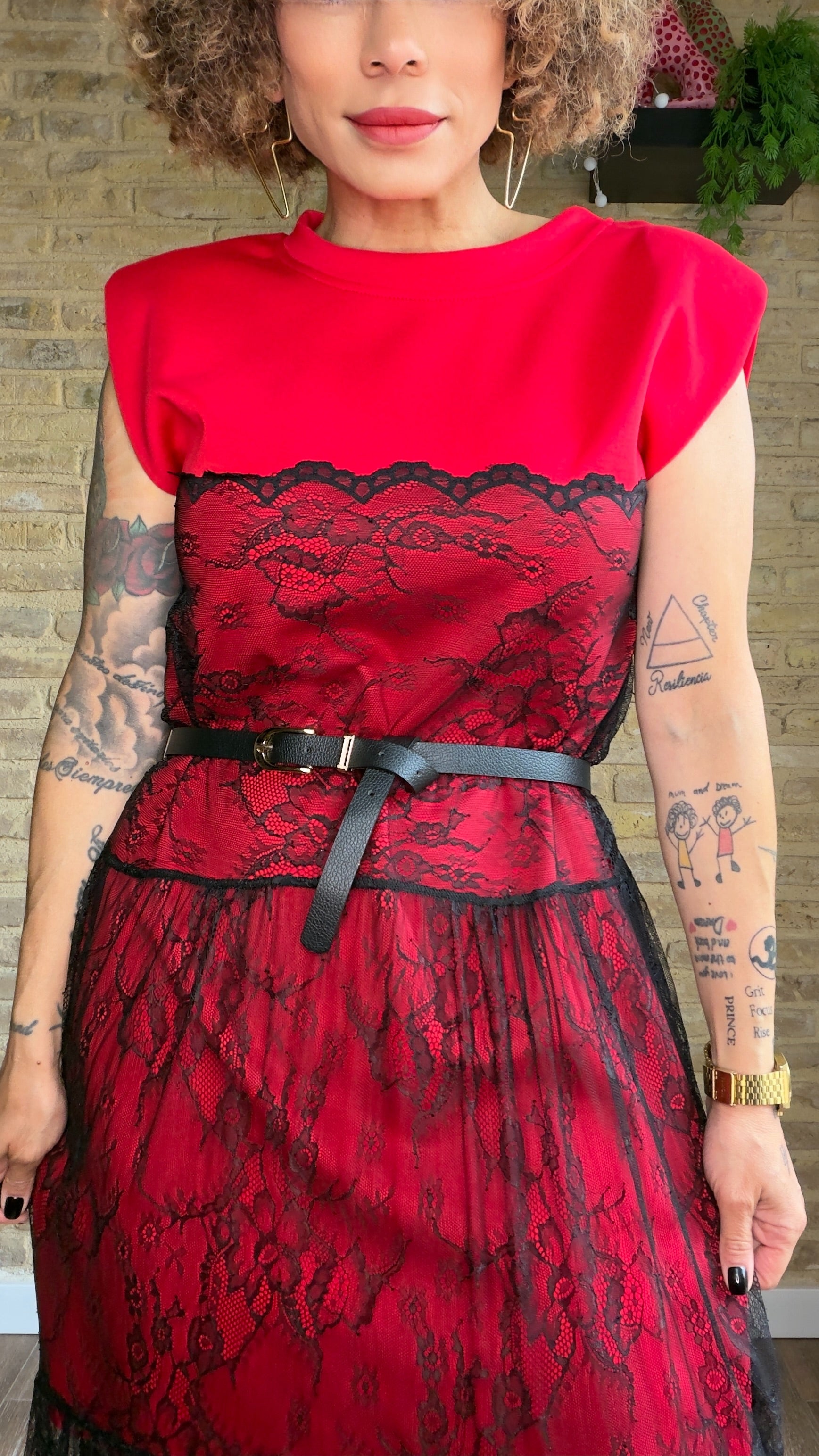 Vestido Hombreras Puntilla